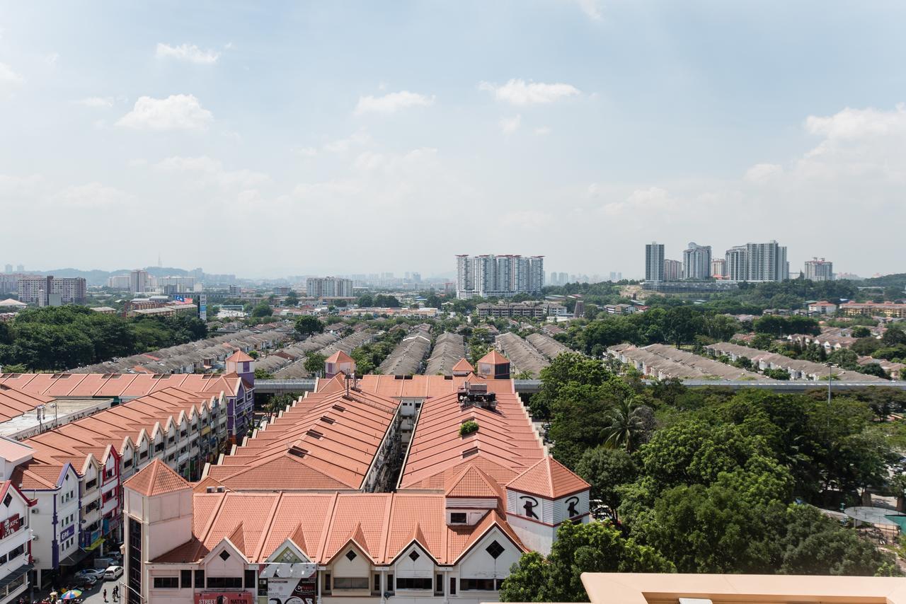 W Studio Resort Suites Petaling Jaya Esterno foto