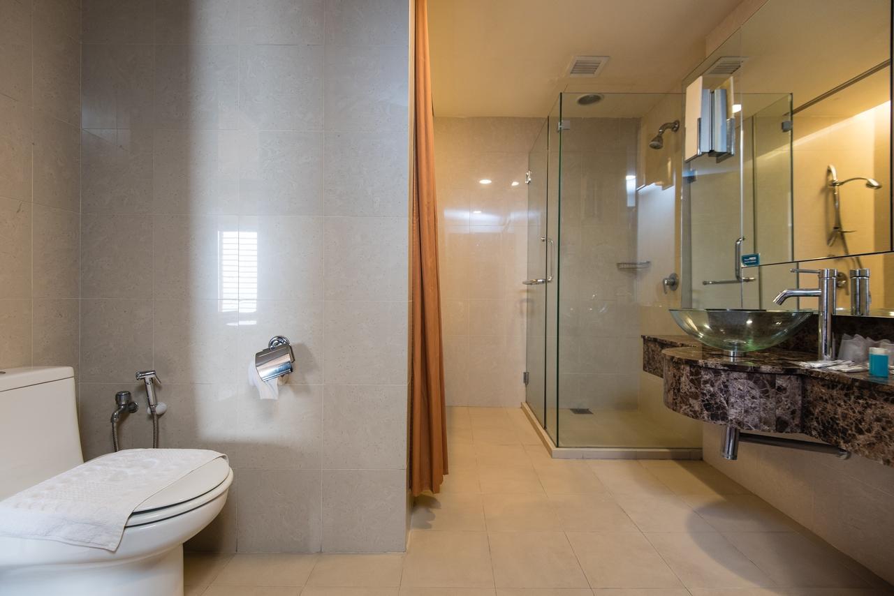W Studio Resort Suites Petaling Jaya Esterno foto